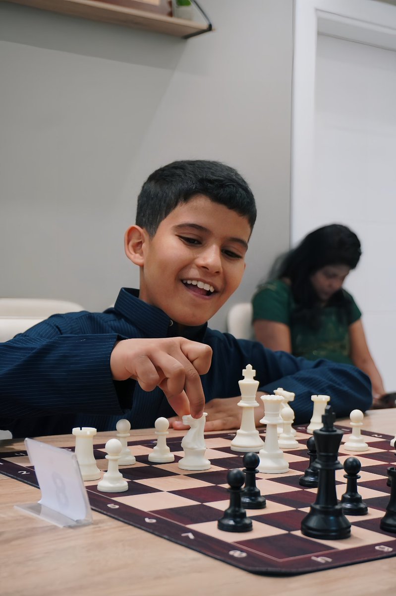 AR Chess Academy tweet media