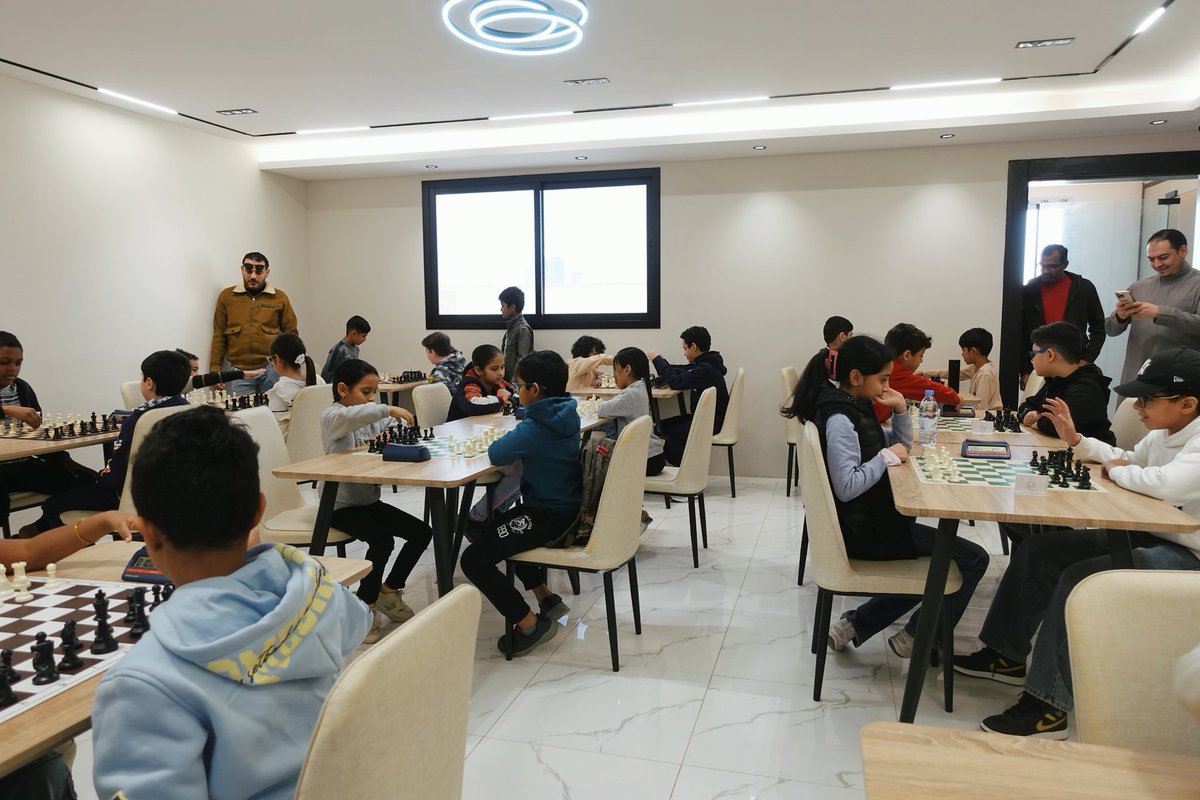 AR Chess Academy tweet media