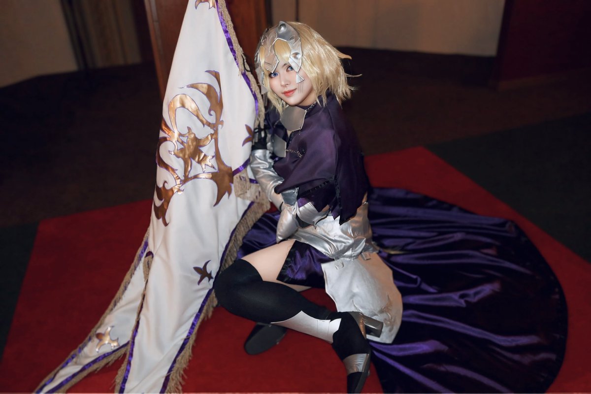 Fate Grand Order/Cosplay> ジャンヌ・ダルク 聖旗の乙女 . 📸:オタ100