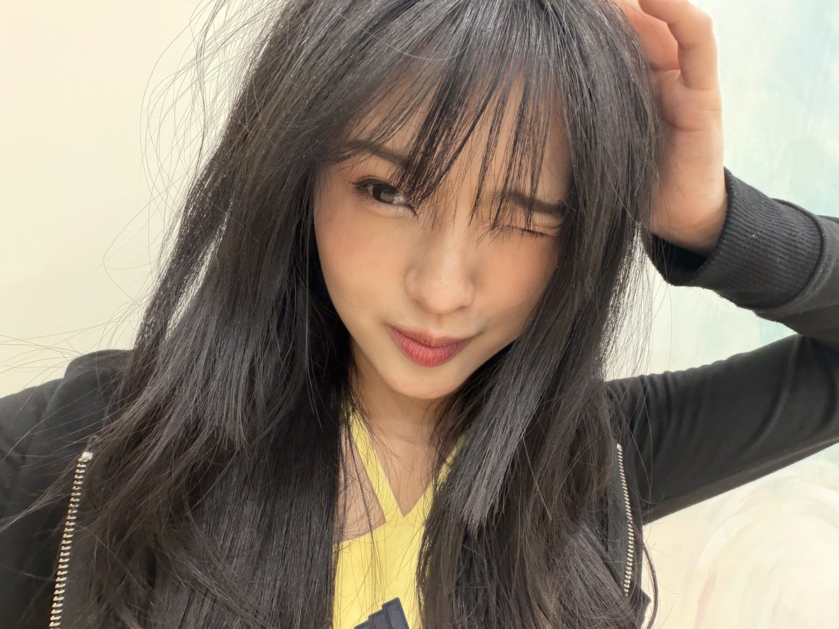 Y_CynthiaJKT48's tweet photo. #cynin hari selasa minggu lalu! Pergi hammock yoga dan bergelantungan 🕷️🕸️ https://t.co/qObiuvM1vE