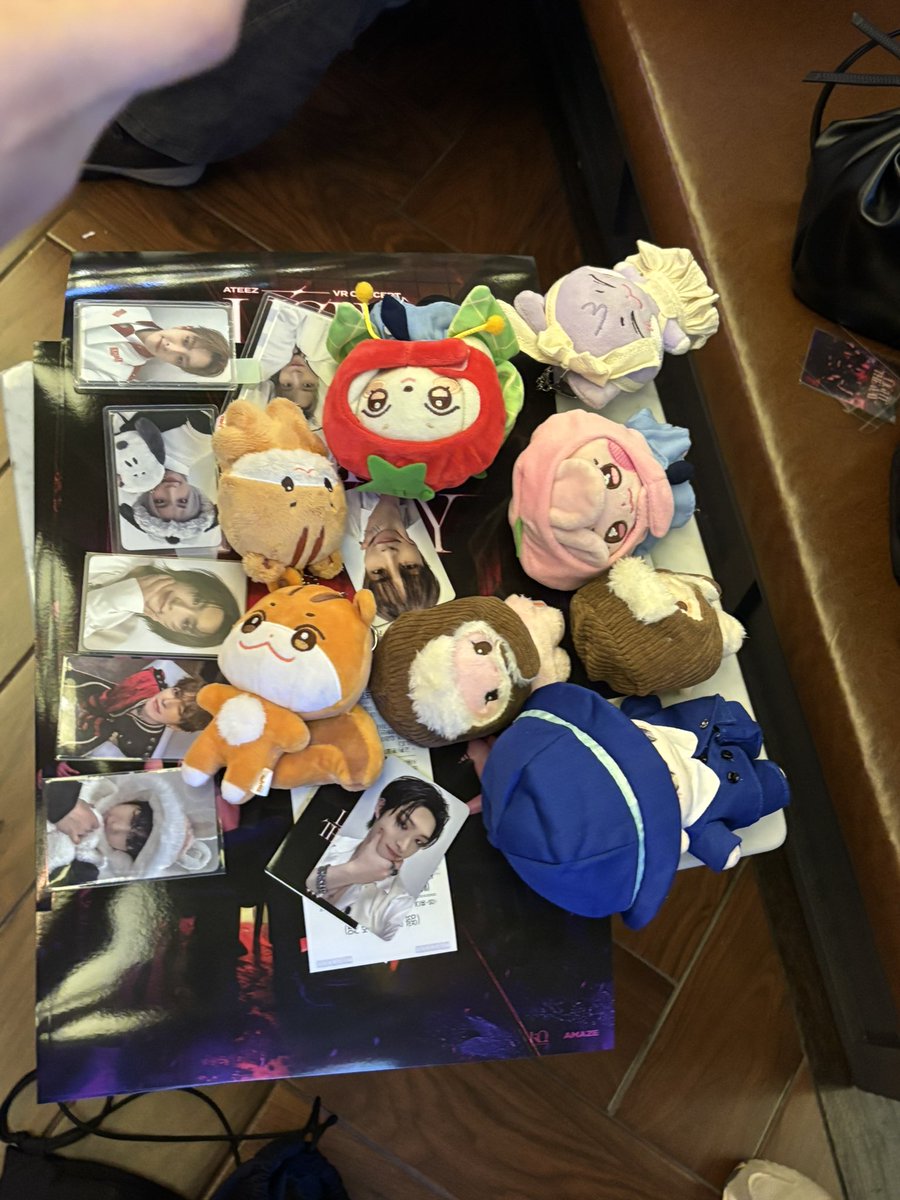 youngtinyz's tweet image. 담에 또 만나기로 해😚🫶🏻 @mizzy_zyy