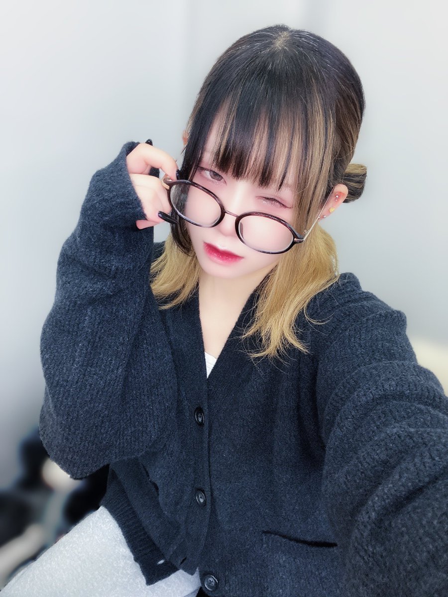 あきページ アイドルLウィンクL ウィンク下手アイドル