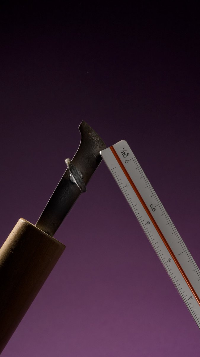 Measured Trace − 測られた痕跡

#レザークラフト #ステッチライン #縫製準備 #財布 #革細工