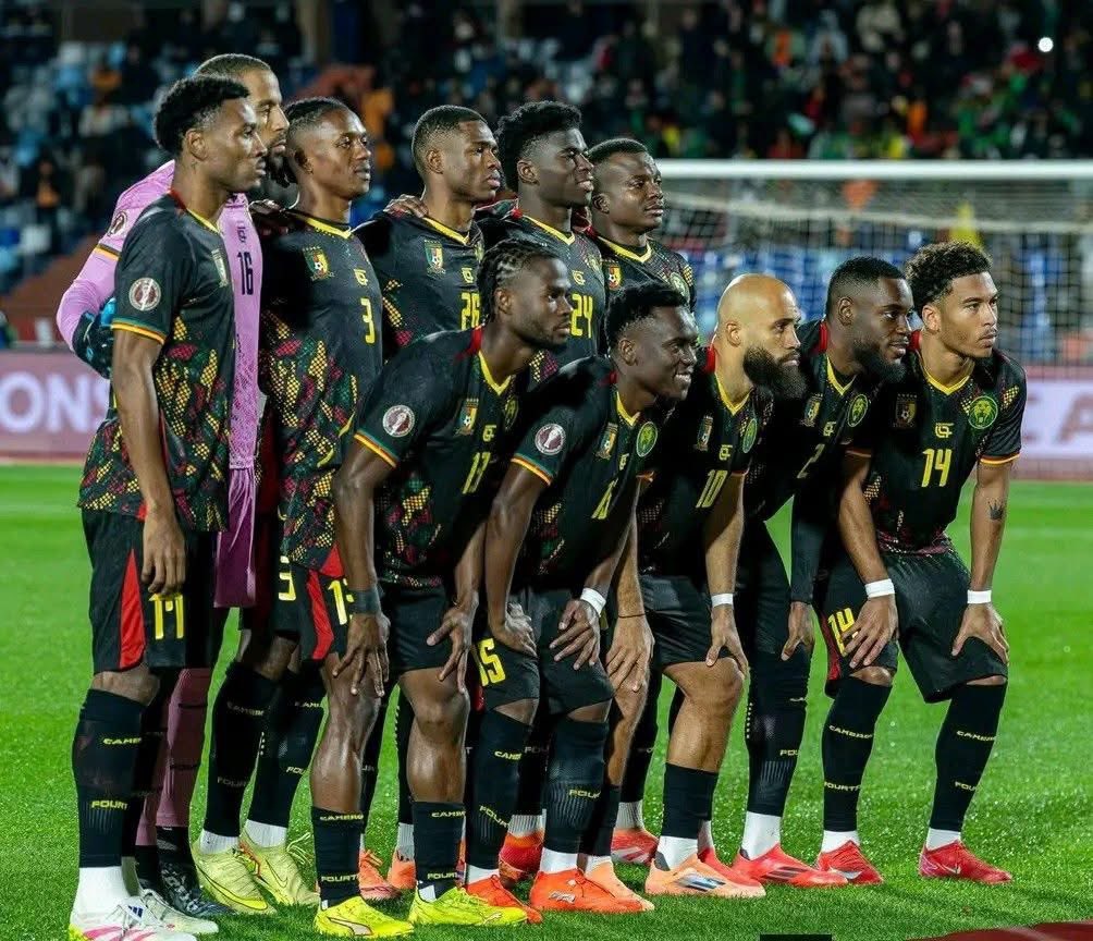 Aujourd’hui, il commence à parler du Cameroun, alors qu’il y a encore quelques mois, il nous enterrait déjà, à la limite du manque de respect. Comme on le dit depuis le début, restez cohérents avec vos positions : “on est faibles”. Ne cherchez pas maintenant à déconcentrer nos