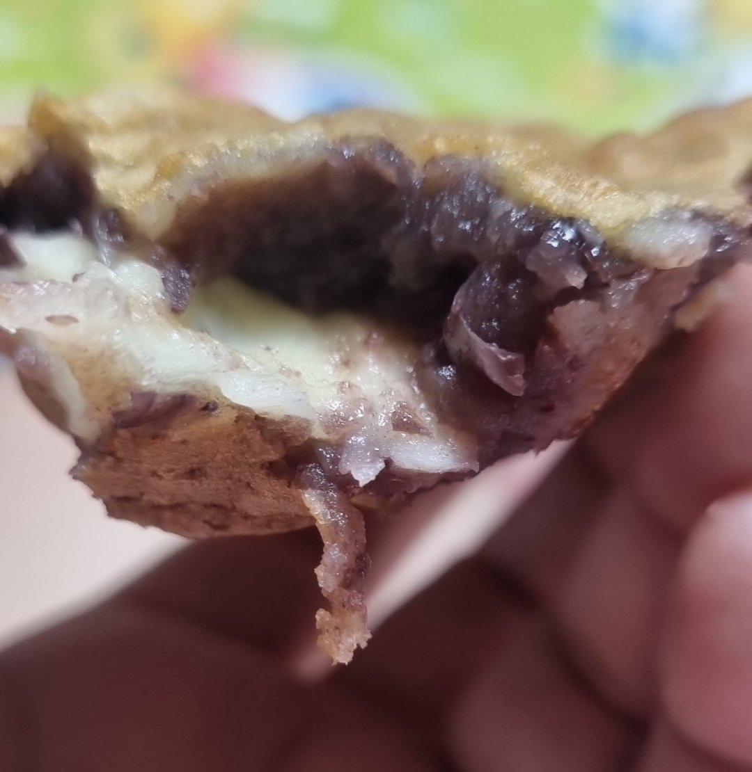 통모짜 팥붕!!
단짠단짠 쭈욱~~~
겨울엔 붕빵이지 굳어보이지만 늘어남 ㅋㅋㅋ