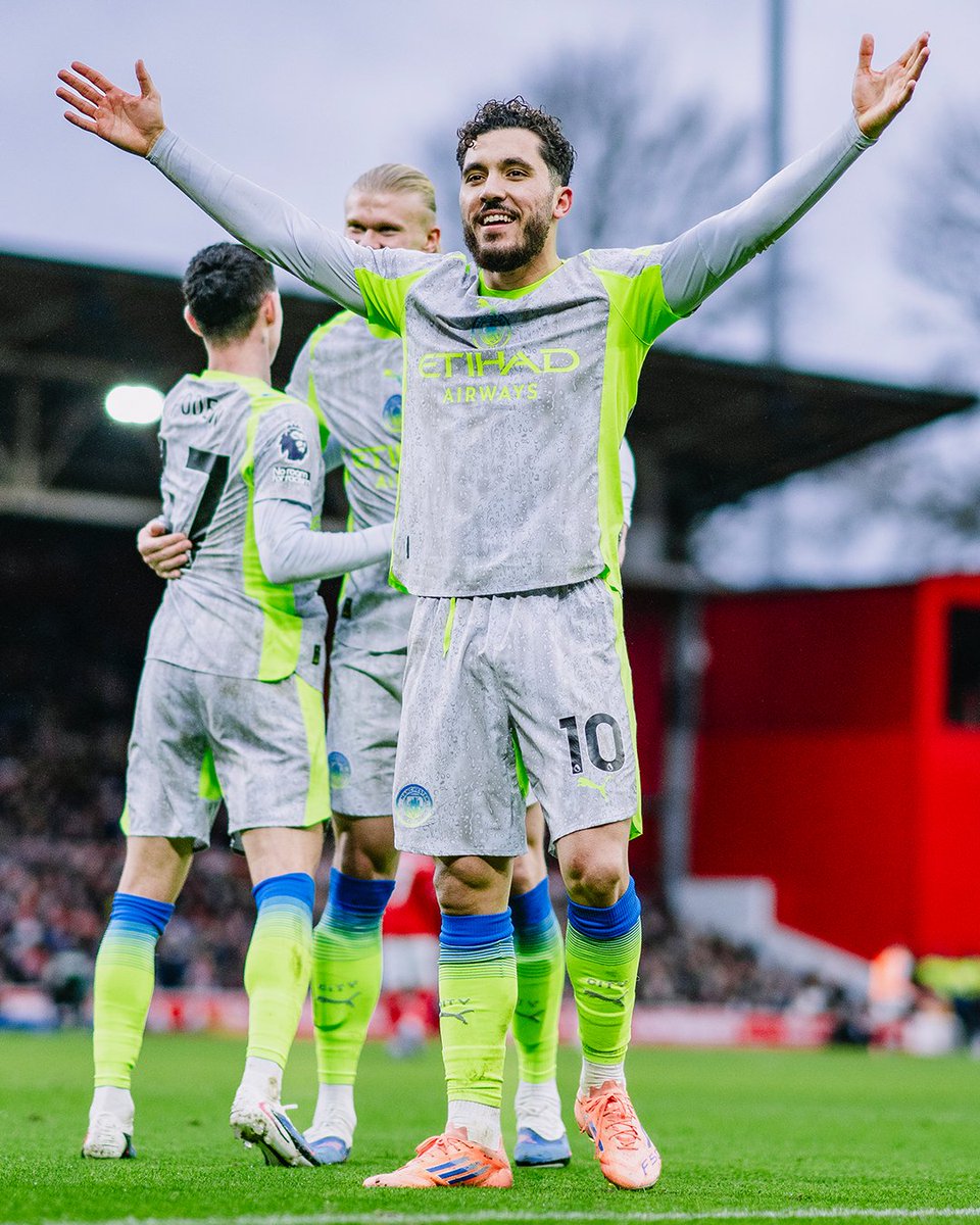 Satu Kata Buat Nomor 10 kita zen? 
#MCSCIlombok $MCSCI