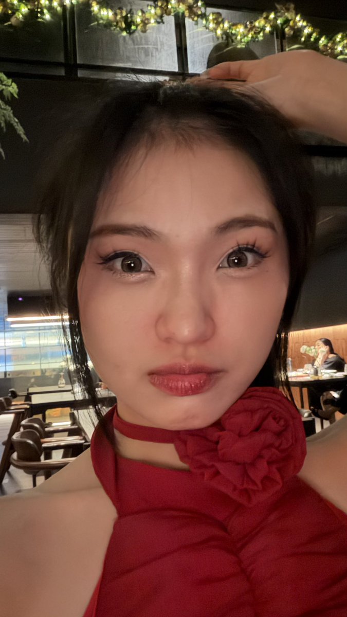 Y_CynthiaJKT48's tweet photo. #cynin jumat lalu! Is it too late for a christmas post? 🎅🎄 https://t.co/ethC2nSNta