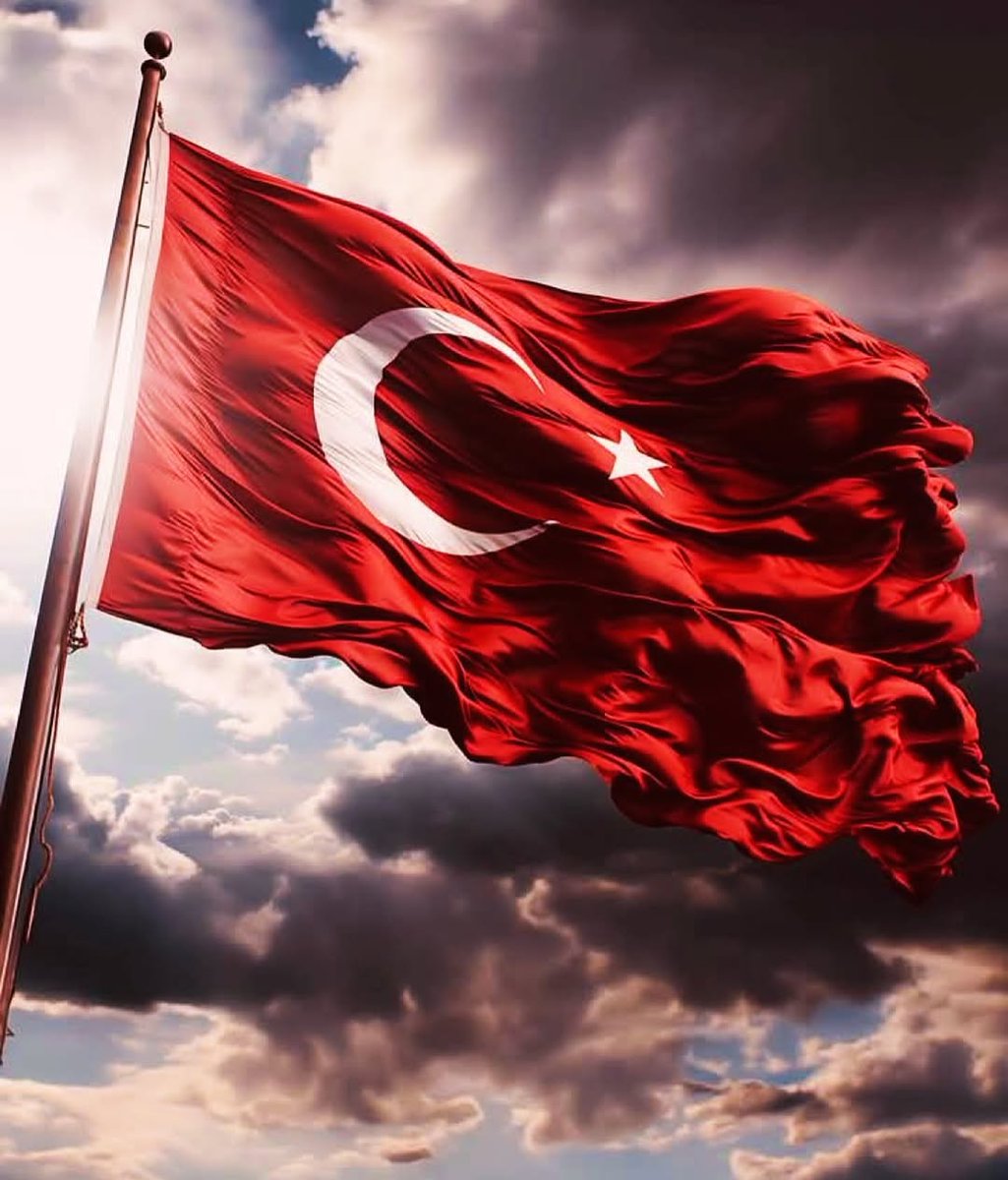 Yalova’da DEAŞ’lı teröristlerle çıkan çatışmada şehit düşen 3 kahraman polisimize Allah’tan rahmet; ailelerine ve milletimize sabır diliyorum.
Hainlere geçit vermeyen yiğitlerimizin ruhları şad, mekanları cennet olsun.

Milletimizin başı sağolsun.