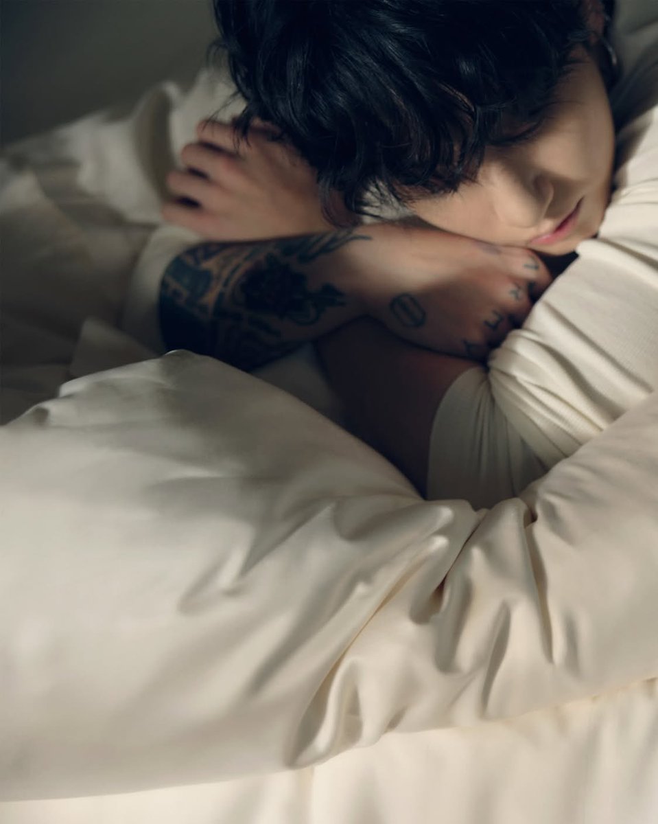 New Photos of #Jungkook for Elle Korea!

instagram.com/p/DS19dHgkad1/…
#JungkookxElleKorea