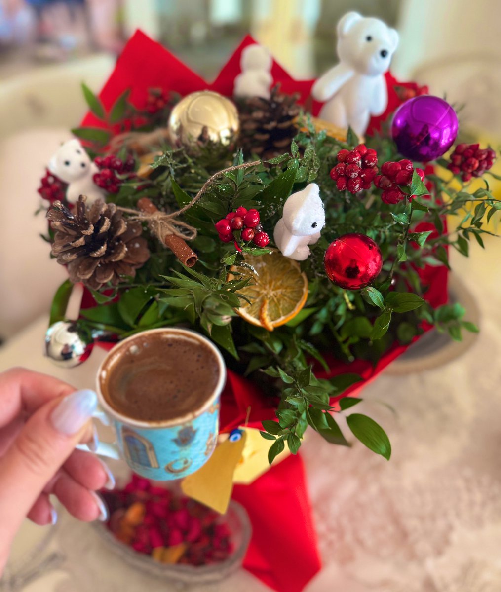 2026 manifesto ✨
Yanımda olan güzellikler benimle, gerisi geçen yılda kalsın. ♥️