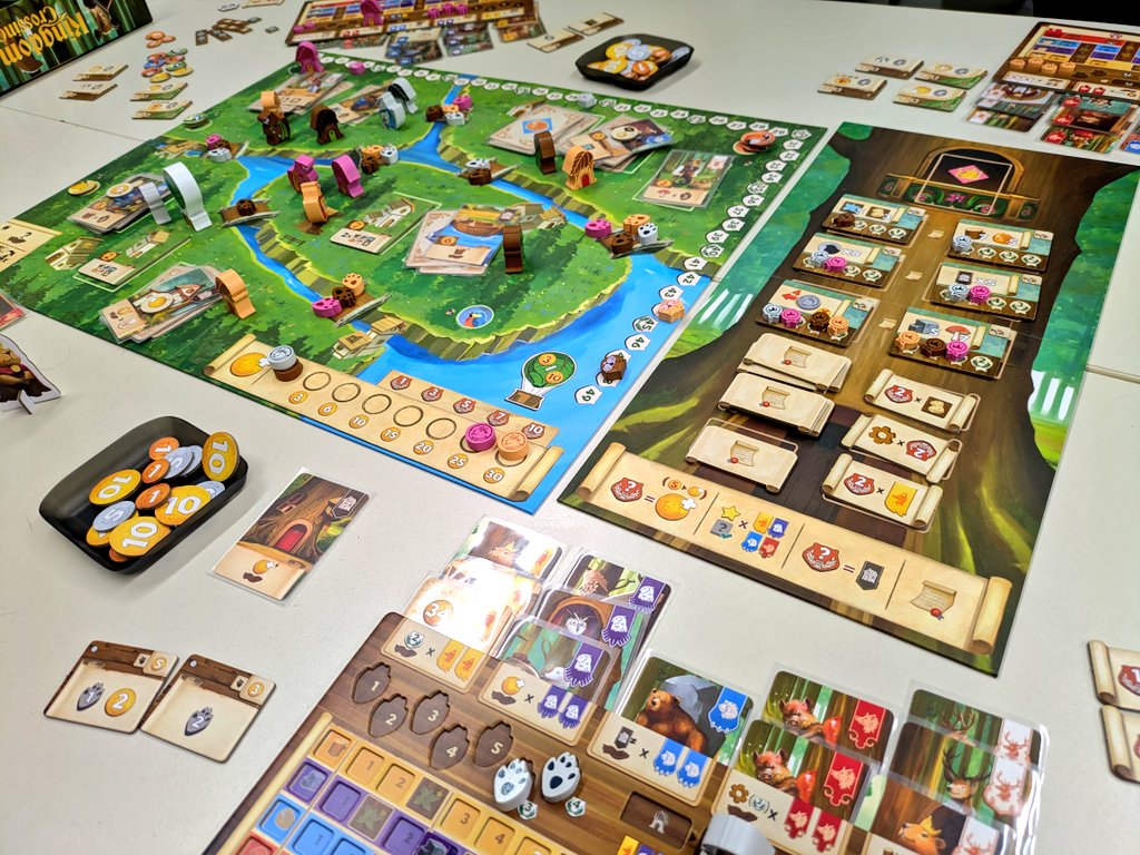 Roco609's tweet image. オープン重ゲ会でKingdom Crossing、Dead Reckoning、Dwellings of Eldervale👑
ReckoningはOさんからの執拗なストーキングの果てに船が爆散した。荷運び人するにしろ、自衛のための戦力は必須だったな⚔️Eldervaleが今年最後のボドゲ。神がかった出目引けたので大満足！ありがとうございました🙇‍♀️