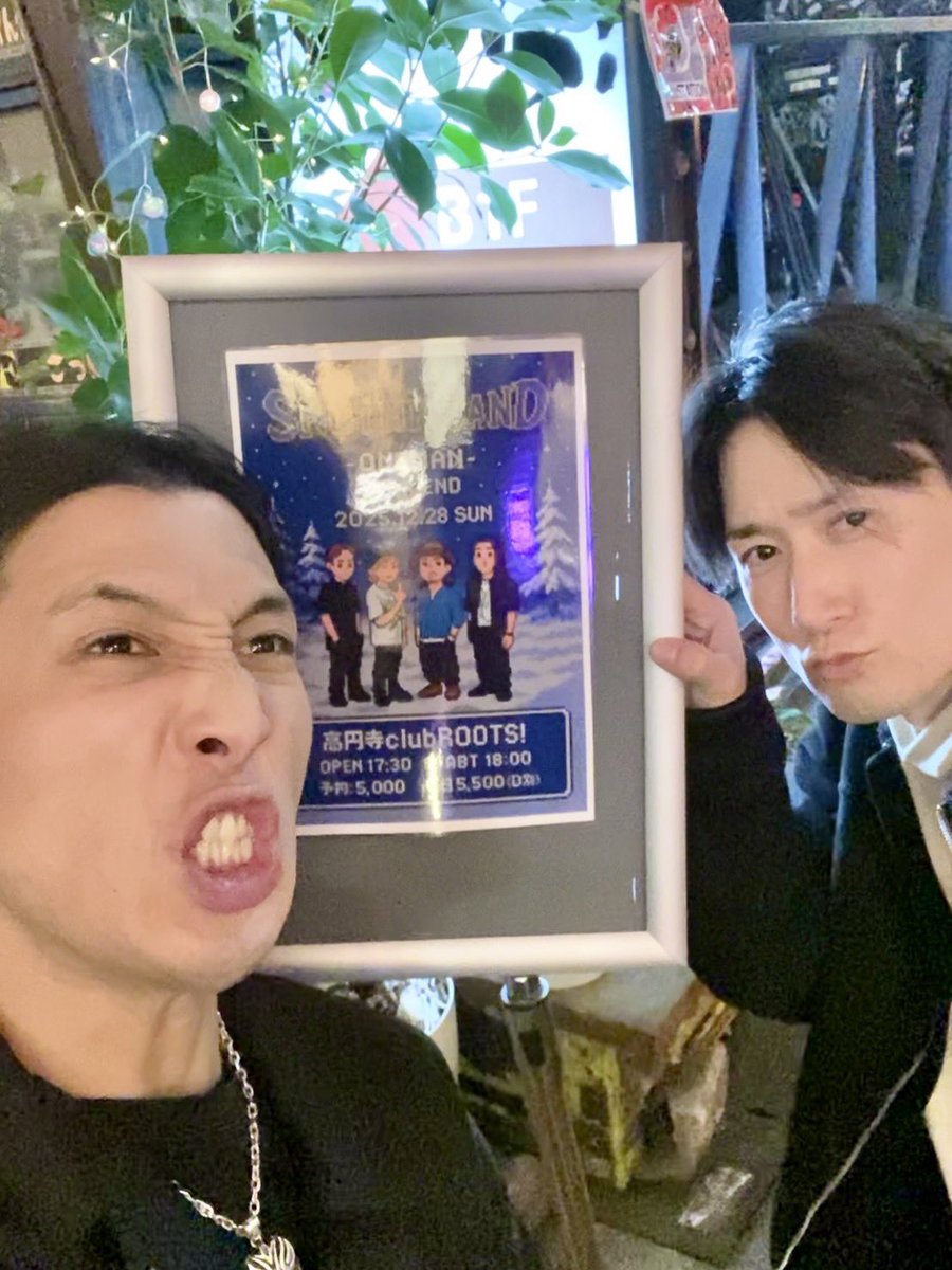 spring_star_'s tweet photo. おまけ

①またこの人にキスされました、、
てか自分からもらいにいってない？

②ライブ終わって変なテンションのトーマスと https://t.co/QUSaAhLMF7