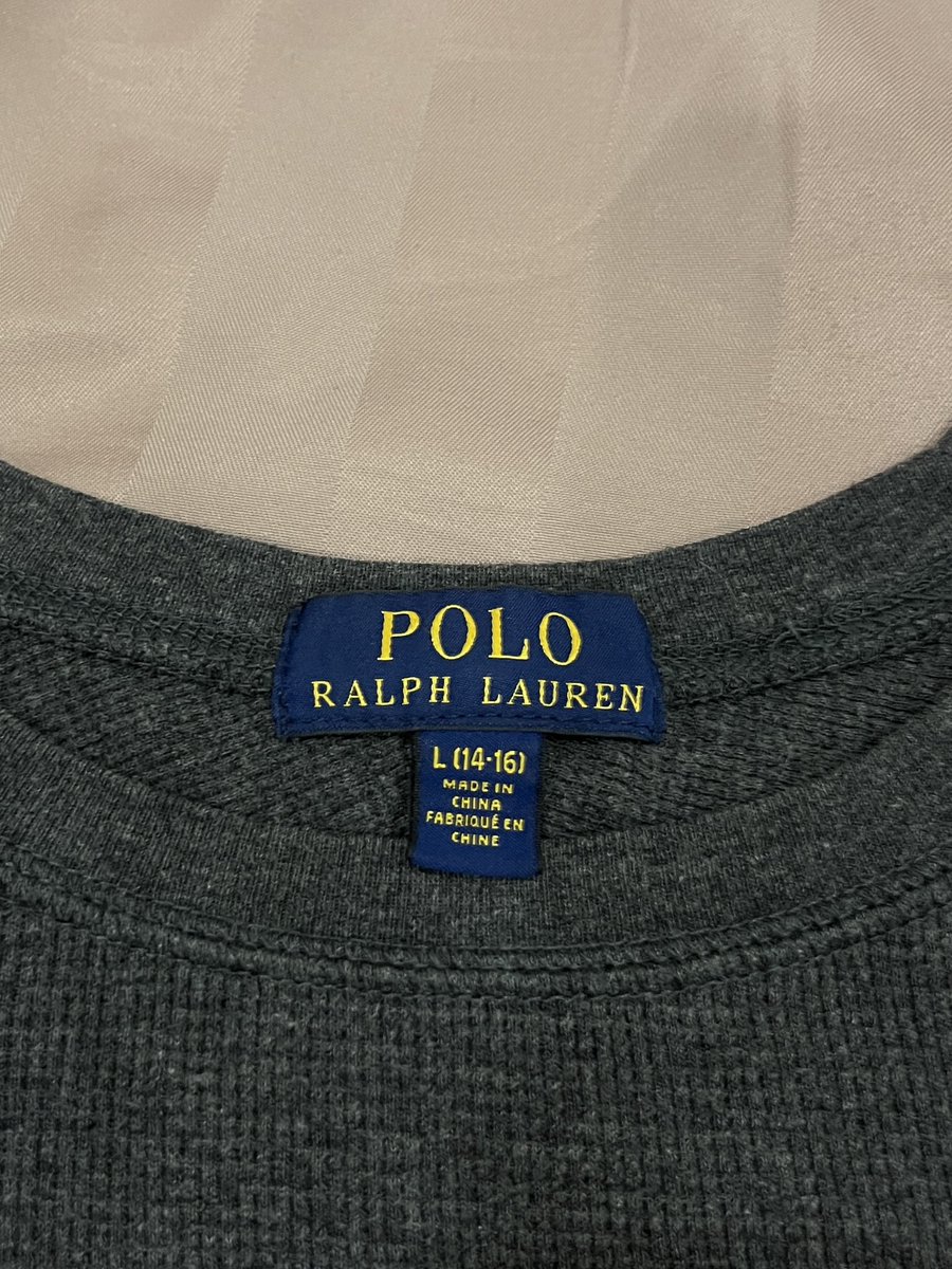 zoljesanz's tweet photo. ส่งต่อ Polo  Ralph Lauren  🐎ของแท้ 100% kaa💯
รอบอก 40 
🏷️ ส่งต่อ :  399 thb free shipping 🚗💨
#poloralphlaurenthailand #poloralphlaurenth #ส่งต่อpolo #ส่งต่อ #ส่งต่อเสื้อผ้าสภาพดี #ส่งต่อเสื้อผ้า https://t.co/RzELomTDm6