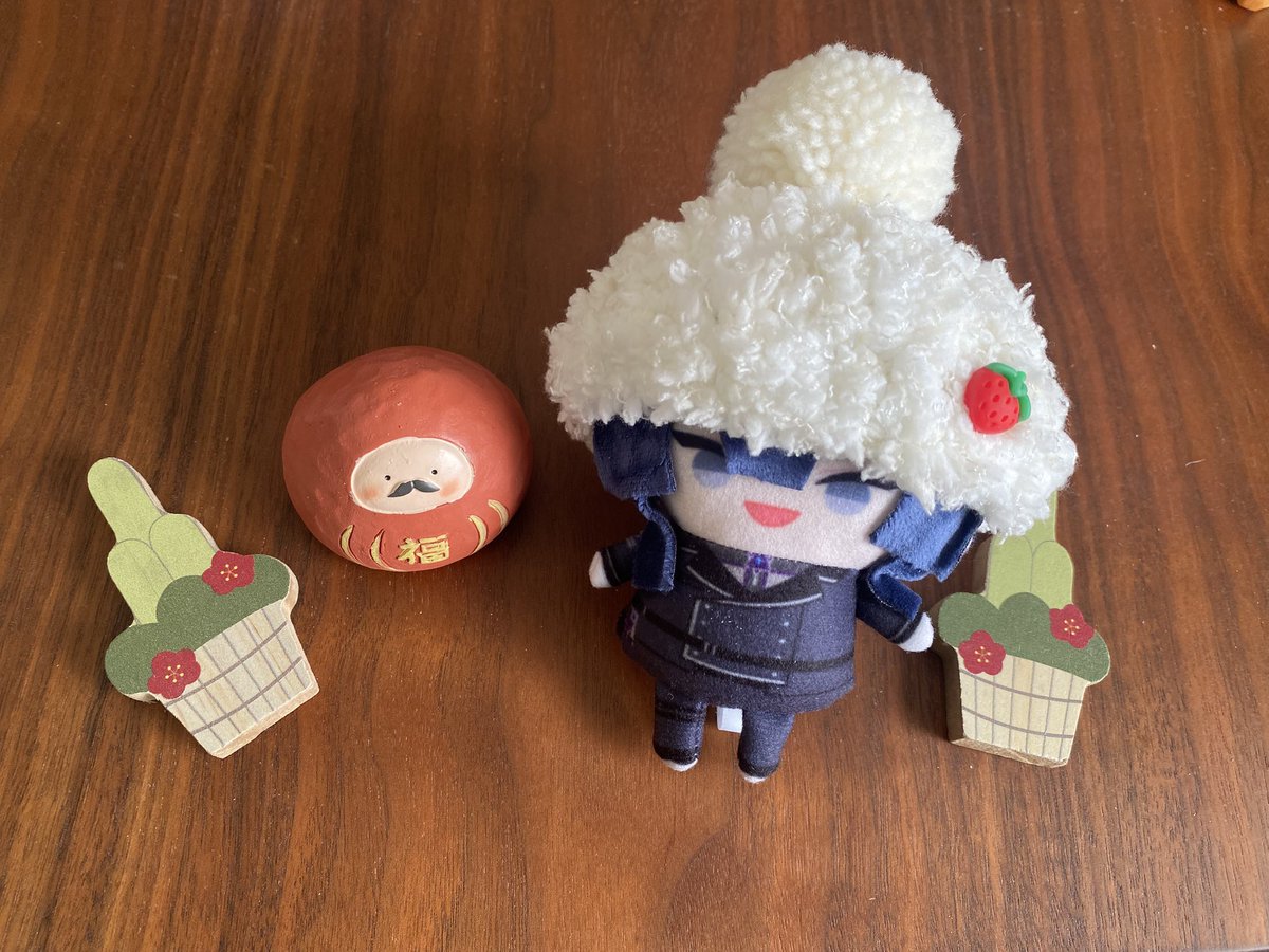 #にじぱぺっとが見られるタグ 
苺が好きな長尾に🍓
そろそろ正月飾りの準備🎍