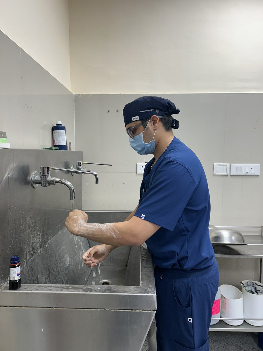kunalshah_16's tweet photo. Scrubs that passed the 36-hour test.
#Knya #Scrubs https://t.co/1VNHqJLTS2
