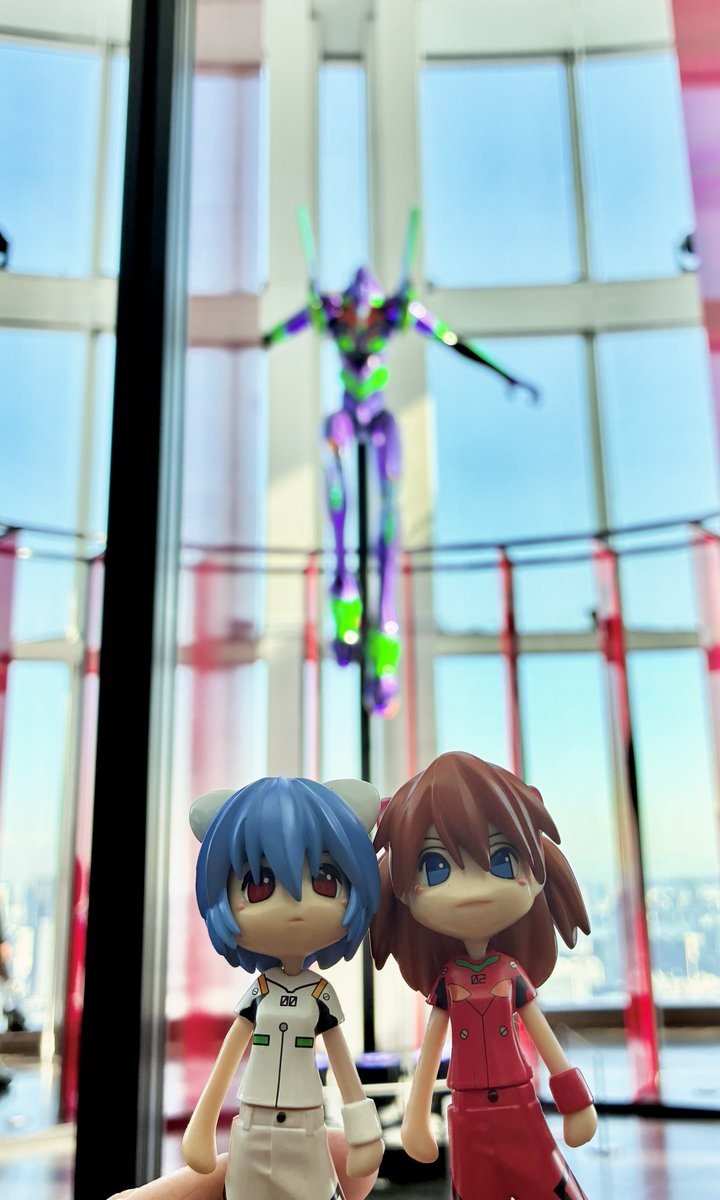 初号機と！

#pinkyst #ピンキーストリート