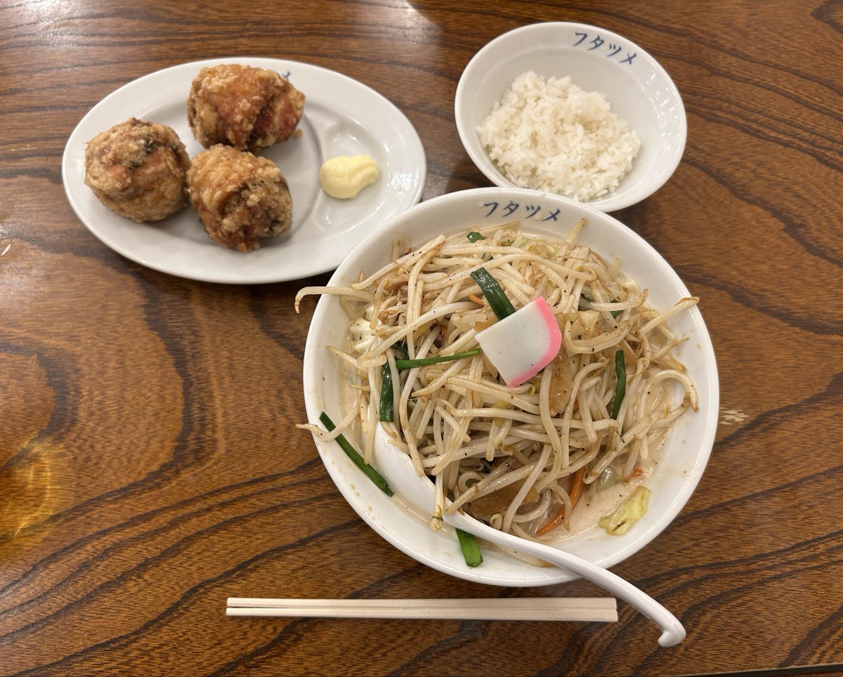 濃厚大盛＋爆弾サイズの唐揚げセット
うめえ