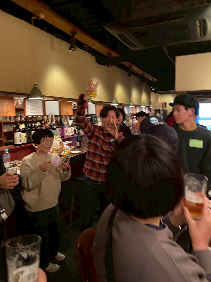 Sunny Gets Blue tweet media