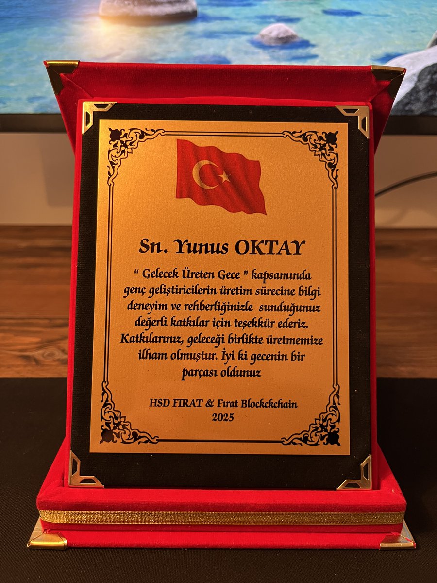 Geçtiğimiz hafta Fırat Üniversitesi'nde Proje Night'ta sabahladık! 🚀🚀

Hem mentorluk yaptım hem de Flutter projelerinde Google ML Kit kullanımına değindiğim teknik bir sunum gerçekleştirdim.

Geleceğin mühendisleriyle bir arada olmak ve tecrübe paylaşmak paha biçilemezdi. Emeği