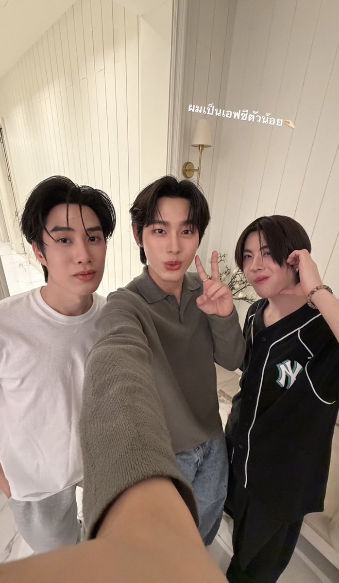 TleFirstoneTH's tweet image. #TleFirstoneStory 🐶🐰
@TLE_mtm @firstone_wnk  

🗓️: 29/12/2025

☞ : IGs Update : copper_phrt16

💭: ผมเป็นเอฟซีตัวน้อย

 ♡🎶#TLE_mtm #Firstone 
#TleFirstone #เติ้ลเฟิร์สวัน ♡