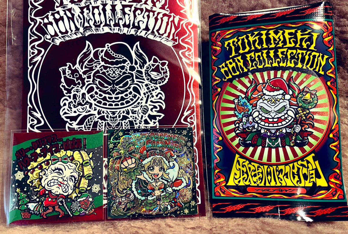 AGAWAさん＠agawawagaのトキメキ！ばばあコレクションのクリスマス限定シール
ギラギラのカラー箔が綺麗😍
これは何枚あっても困りませんね😆
今日キャンセル分再販だったけど秒殺でした！
#ばばあコレクション
＃箔押し
#AGAWA
#自作シール