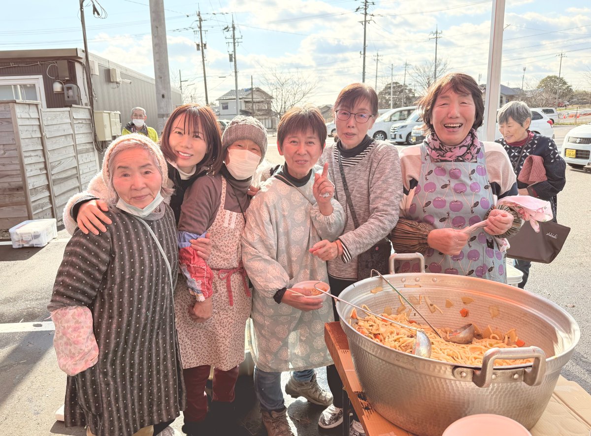 2025年歌い納め。祈り、願う今年最後の歌。
能登半島、珠洲市正院第1団地仮設住宅で炊き出しの後、ミニライブをお届けしました。