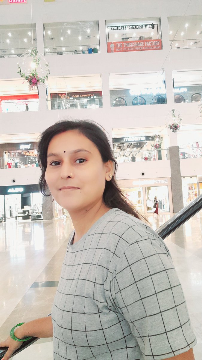 babepuja's tweet photo. Sahara mall https://t.co/ybqOhy1ORz