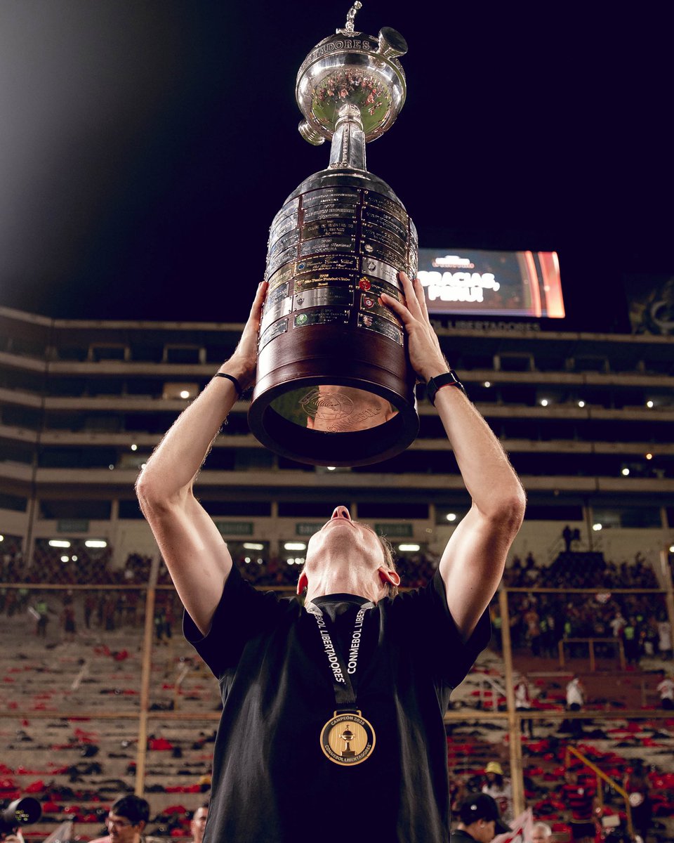 Flamengo's tweet image. Mais, mais, mais. Vamos juntos!