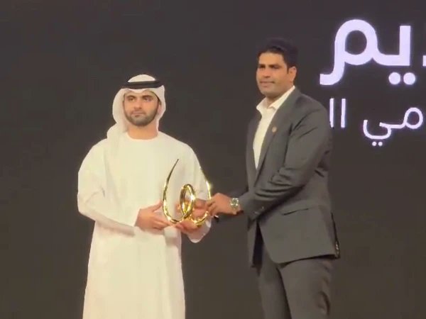 GhaffarSports's tweet image. اولمپک  گولڈ میڈلسٹ ارشد ندیم کو محمد بن راشد المکتوم گلوبل ایوارڈ سے نواز دیا گیا
ارشد ندیم کو پہلی ورلڈ اسپورٹس سمٹ کے موقع پر ایوارڈ سے نوازا گیا

#ArshadNadeem
