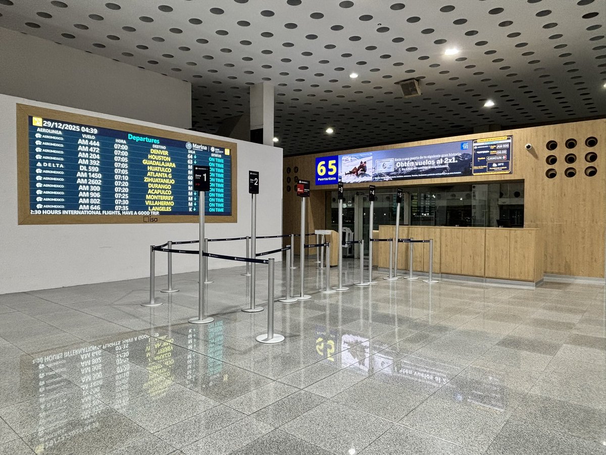 tuso81's tweet photo. MEX 🛫CAN☀️🏝️🏖️ 🛫B737 - 800 
💺25 🌡️10 @Aeromexico @AICM_mx @Cancun_Airport https://t.co/xbgMDU5jm6