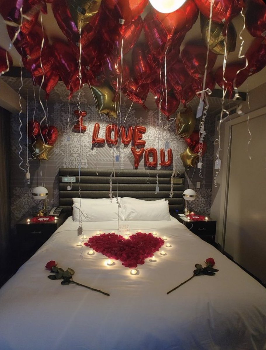 Lilly09___'s tweet image. How do y’all feel about romance ?