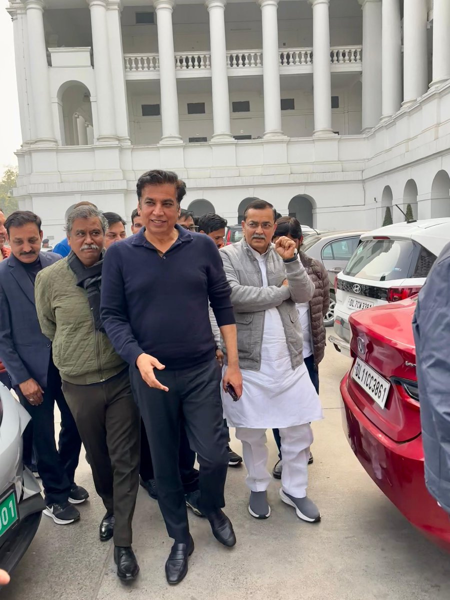 आज  वेस्टर्न कोर्ट कॉन्फ्रेंस हॉल में आयोजित “साफ़ हवा हमारा अधिकार” लोक संसद-कार्यक्रम में प्रतिभाग किया ।

दिल्ली प्रदेश कांग्रेस अध्यक्ष माननीय श्री देवेंद्र यादव जी ने कार्यक्रम का शुभारंभ किया और अपने अध्यक्षीय संबोधन में दिल्ली में अनियंत्रित वायु प्रदूषण को लेकर गहरी चिंता