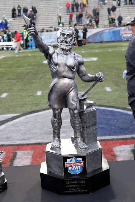 RedditCFB tweet media