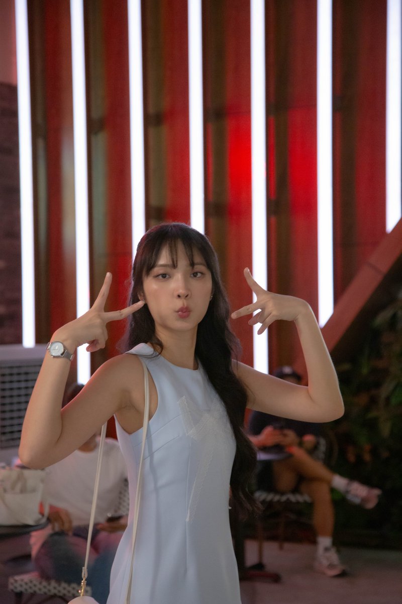 MUTELUVSeries's tweet photo. วิ่งไม่เหนื่อยเลยค้าบบ แข็งแรงมีกล้ามขนาดนี้💪🏃💨

#MuTeLuvHelloIsThisLuckEP3
@Janhae https://t.co/AOeN2ar3l4