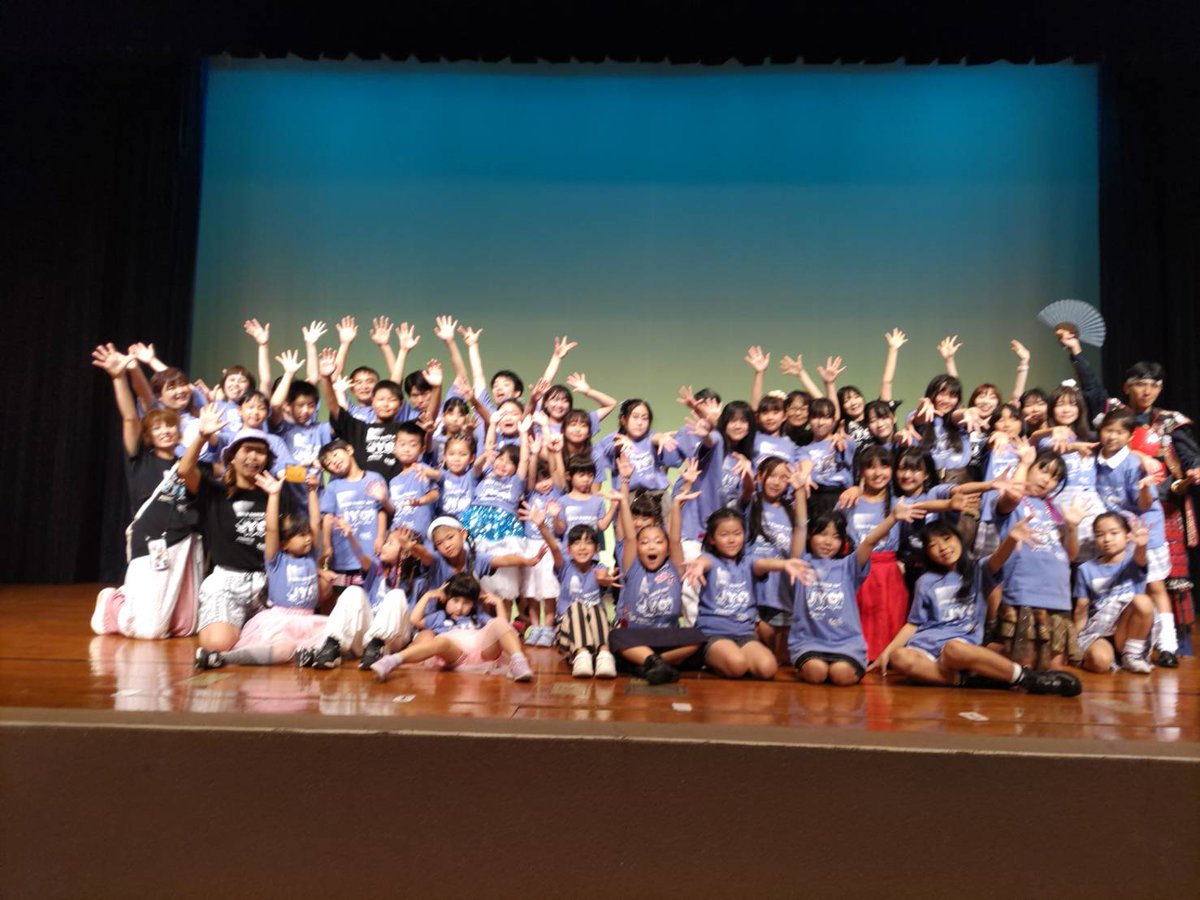 kreuzdanceart's tweet image. ☆2025年の思い出☆

第1回発表会『JYO』

みんな楽しく踊れて、最高に楽しかった！
これを機にますますレッスン頑張っているみんなを見て、やって良かったなあ！と感じました。

来年もぜひ、やりたいなあ！
でも、それには、あと30人増えたら良いなあ〜！

今年の最高の1枚📷️