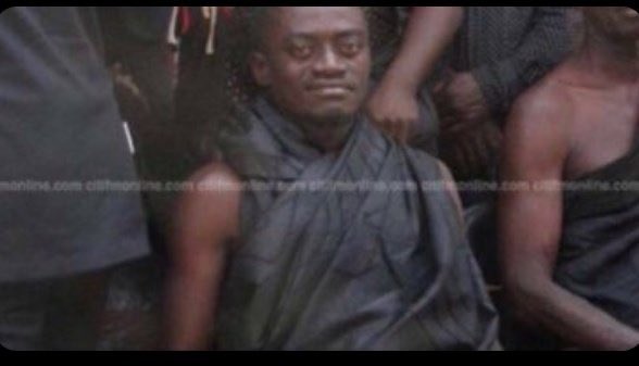 You no get yansh you Dey wear G-string, watin you wan divide 😏😏