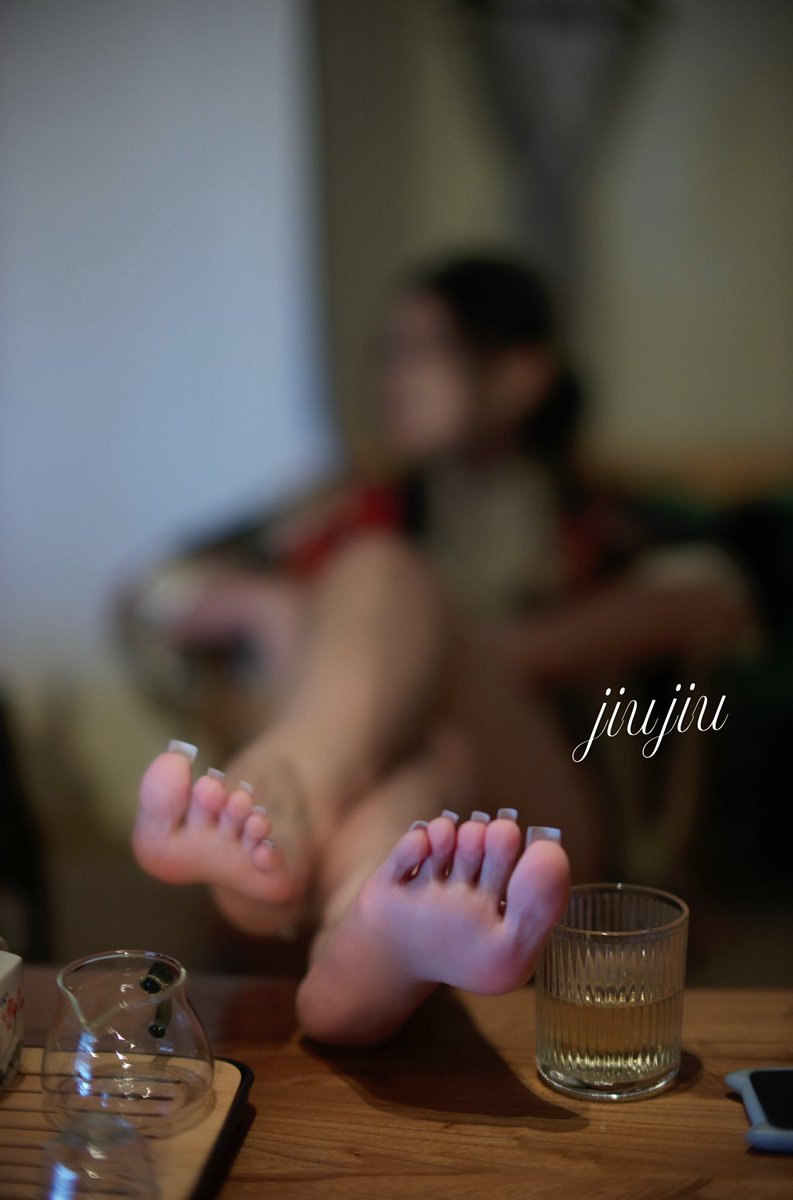 嫩嫩的jiojio看着就没有想法吗哥哥，夹得会很舒服的喔
（月底到月头在深圳！！！）

🧚‍♀️：@jiujiuoo99 https://t.co/SV8h39ODb9