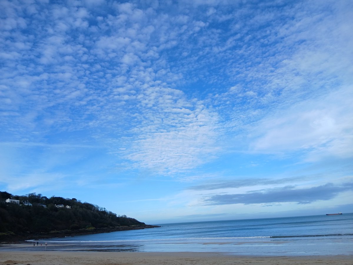 Cornwall Hour tweet media