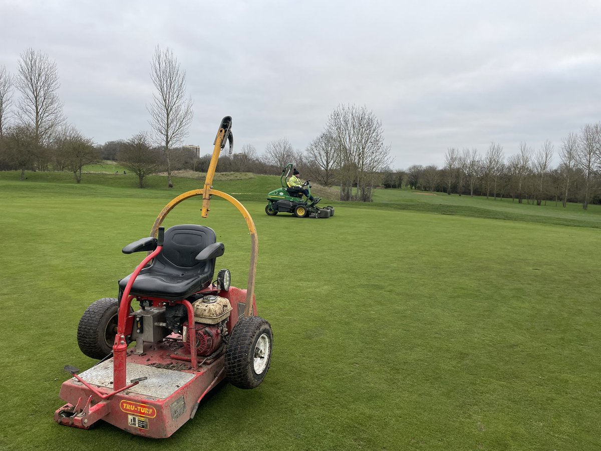 Cut and roll into the new week bunkers got a turn over as well, makes a change to be dry in December 😳