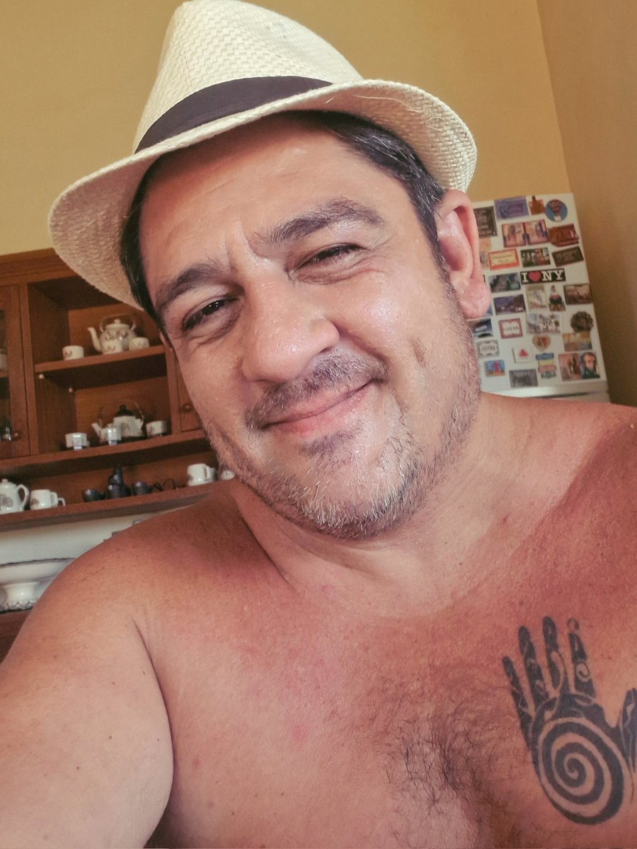 JPLFR80's tweet image. Use this tweet as an excuse to post your hat