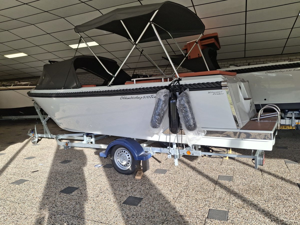 ReindersBoten's tweet image. Klaar voor het vaarseizoen 2026 #Oldambtsloep 570 #Tender lichtgrijs/lichtgrijs, teaklook vloer en zwemplateau, Silvertex DeLuxe bekleding geruit oranje (sunset), buiskap Carbon, afgebouwd met #Suzuki DF15 en #Marlin trailer.
#sloepenentenders #Kropswolde #Oldambt #Beerta