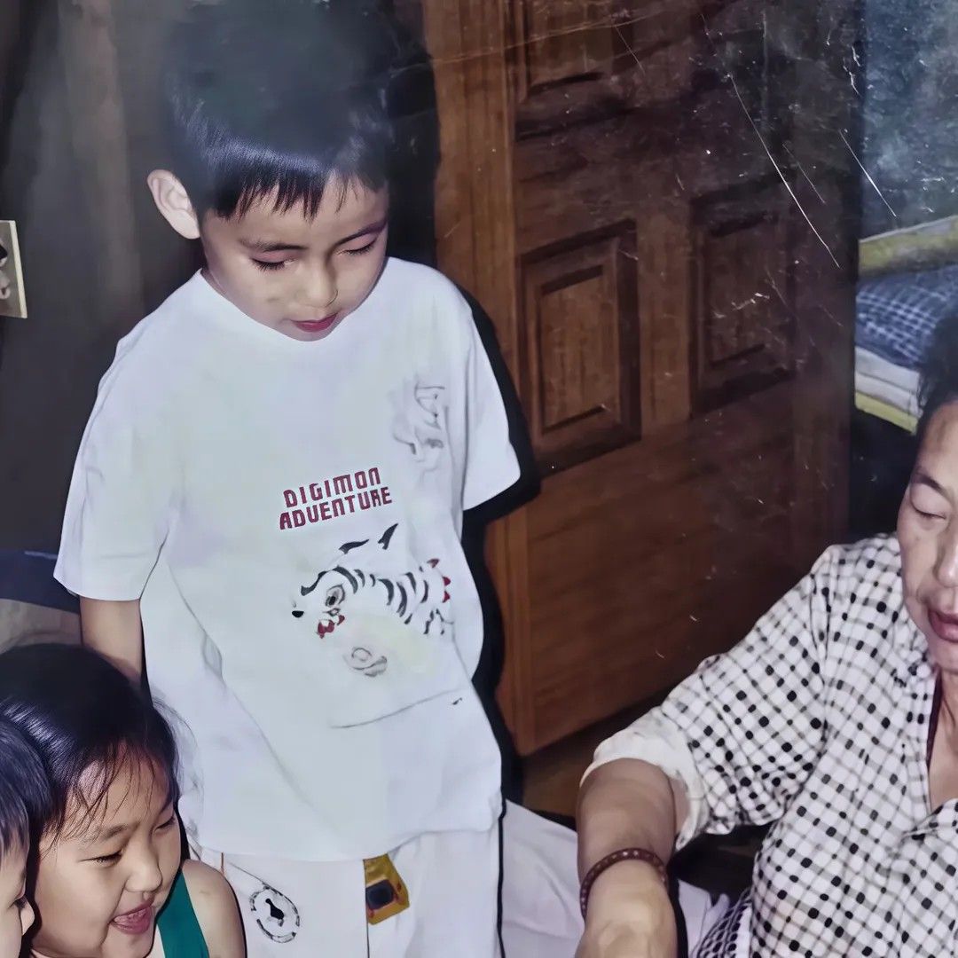 🎂 Happy Birthday to our talented &amp; precious Kim Taehyung!

Wishes you all the best in your w...