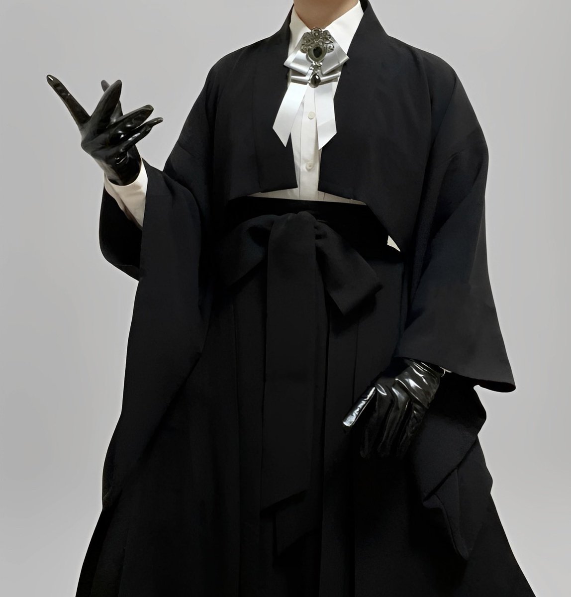 misamaru_kimono's tweet image. 執事風和洋折衷コーデ黒グローブver.