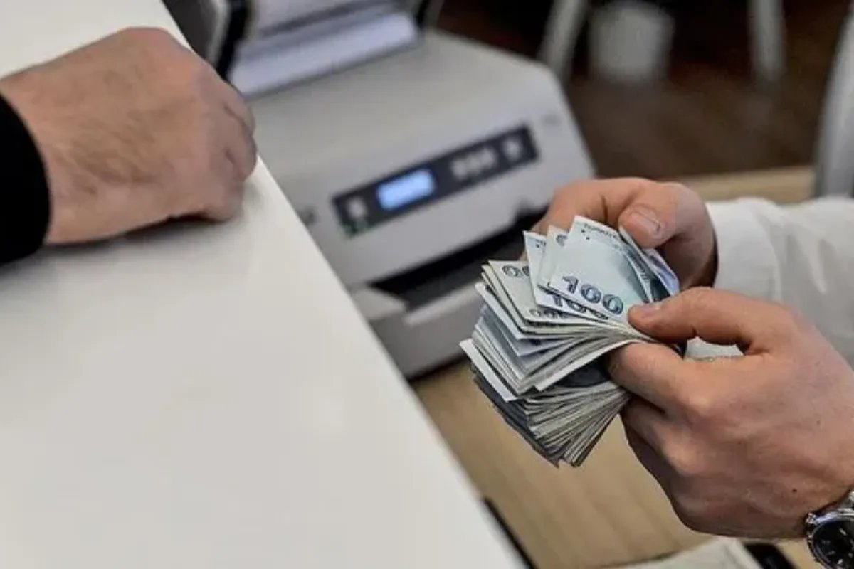 📈 Bankacılık sektöründe güçlü kârlılık!

Kasım ayında bankaların net kârı 91 milyar 209 milyon TL olarak gerçekleşti.

💰 Yüksek faiz ortamı ve net faiz marjları, sektör kârlılığını desteklemeye devam ediyor.

🏦 Bankacılık, BIST’te ana lokomotif olmaya devam ediyor.

#ekonomi