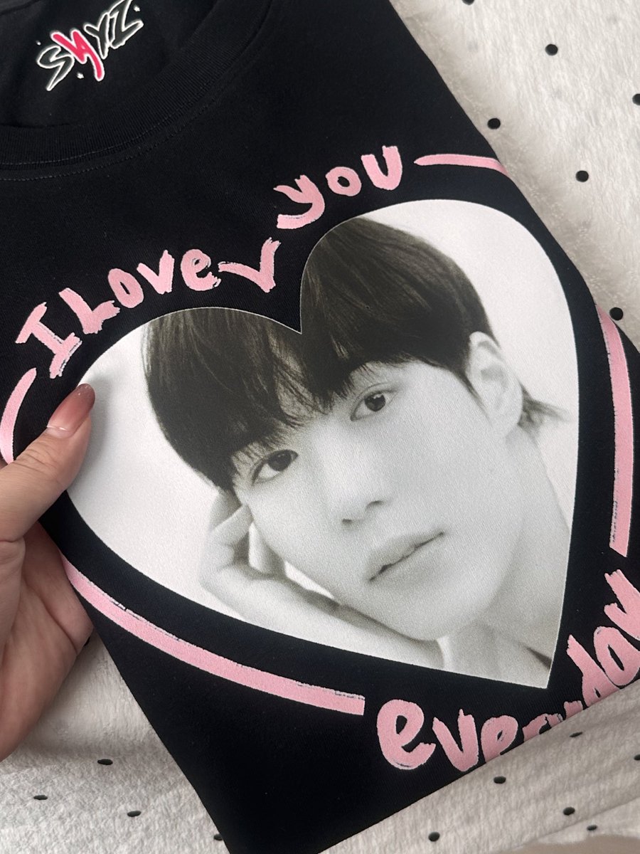 sayzofficial's tweet photo. 💥TSHIRT ALPHA DRIVE ONE💥
— ONLY 🇲🇨IDR 89.000

READYSTOCK!!
SIZE ANAK &amp; DEWASA S-7XL✅

Color : Black / White
📦Ship from Sidoarjo, Indonesia

💌 ORDER NOW!!
- Shopee : https://t.co/HV80JmfvNR ( link in bio )
- Tiktok/IG : https://t.co/HV80JmfvNR

#ald1 #wts #wtb #kaoskpop #pc https://t.co/5ltVkLjr2L