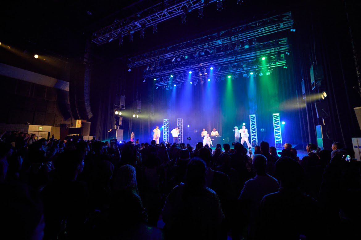 01uganda's tweet image. 