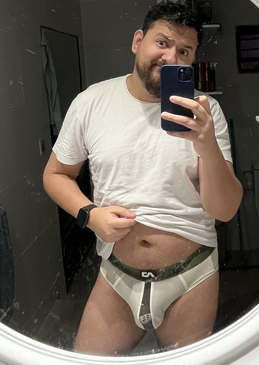 DanPy95's tweet image. #putifoto para no perder la racha 😜
#gaymen #gay #gamer #gaymer #gaybear #urso