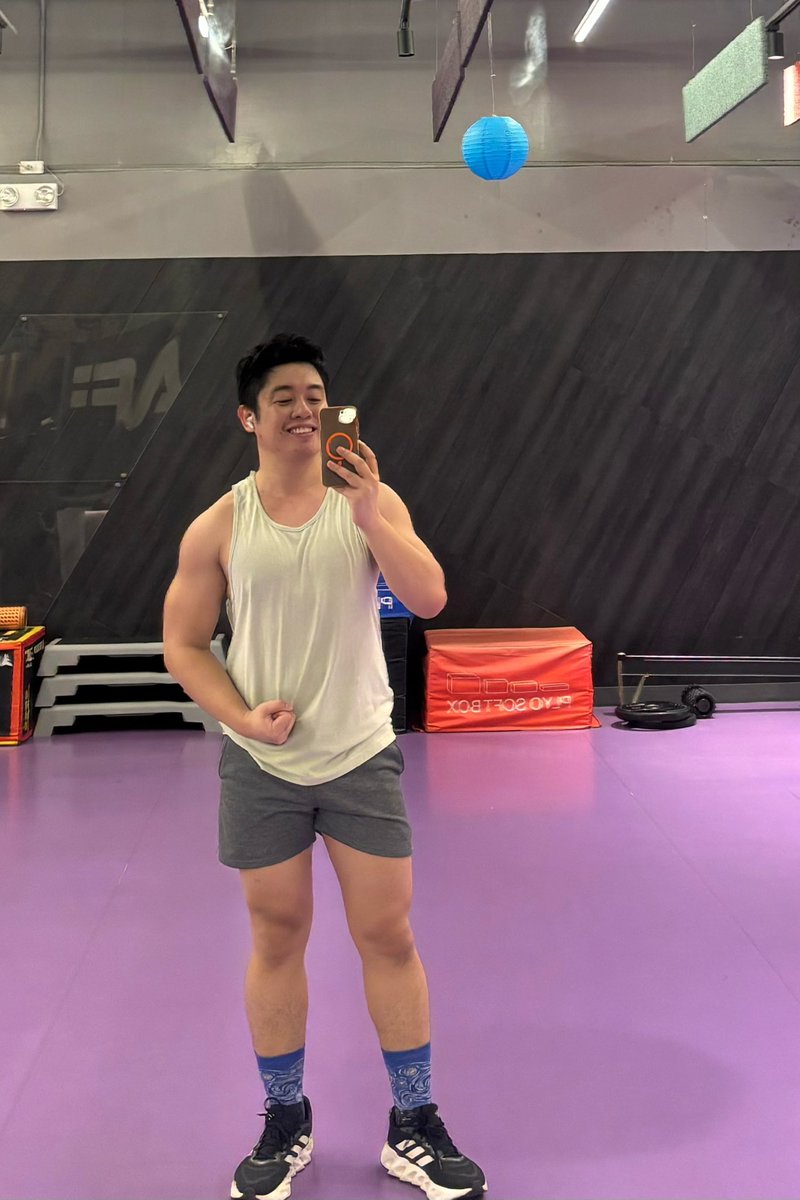 mannypot's tweet photo. Same gym. Same grind. Better version. 🔥 https://t.co/f07zIOMuQR
