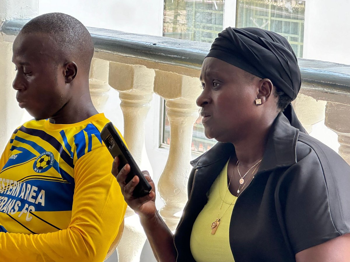 2025 / 2026 Premier League: 
E.E Lions Receive Massive Financial Boost from Chairman Amb. Anthony Navo;Jr.  

Yesterday, I had a productive meeting with the E.E Lions family including the squad, staff, coaches, managers and fans. We also welcomed Moses Bankolay Coker back to the