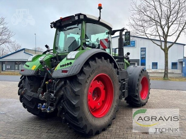 TractorHouseEU's tweet photo. 🔔🔔 MACHINE OF THE WEEK
🌻🌻 𝟐𝟎𝟐𝟒 𝐅𝐄𝐍𝐃𝐓 𝟗𝟑𝟔 𝐕𝐀𝐑𝐈𝐎

View full listing 👉 https://t.co/lnL6Hmx44J

✅ 926 Hours
✅ Cab suspension comfort pneumatic
✅ Super Comfort Seat Evol. dynamic DuMo/DL https://t.co/KvwOoLKUod